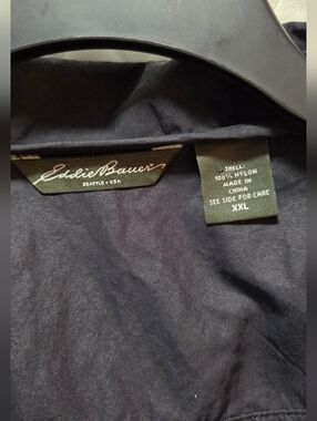 Men's Eddie Bauer XXL Unlined Black Raincoat With Hood